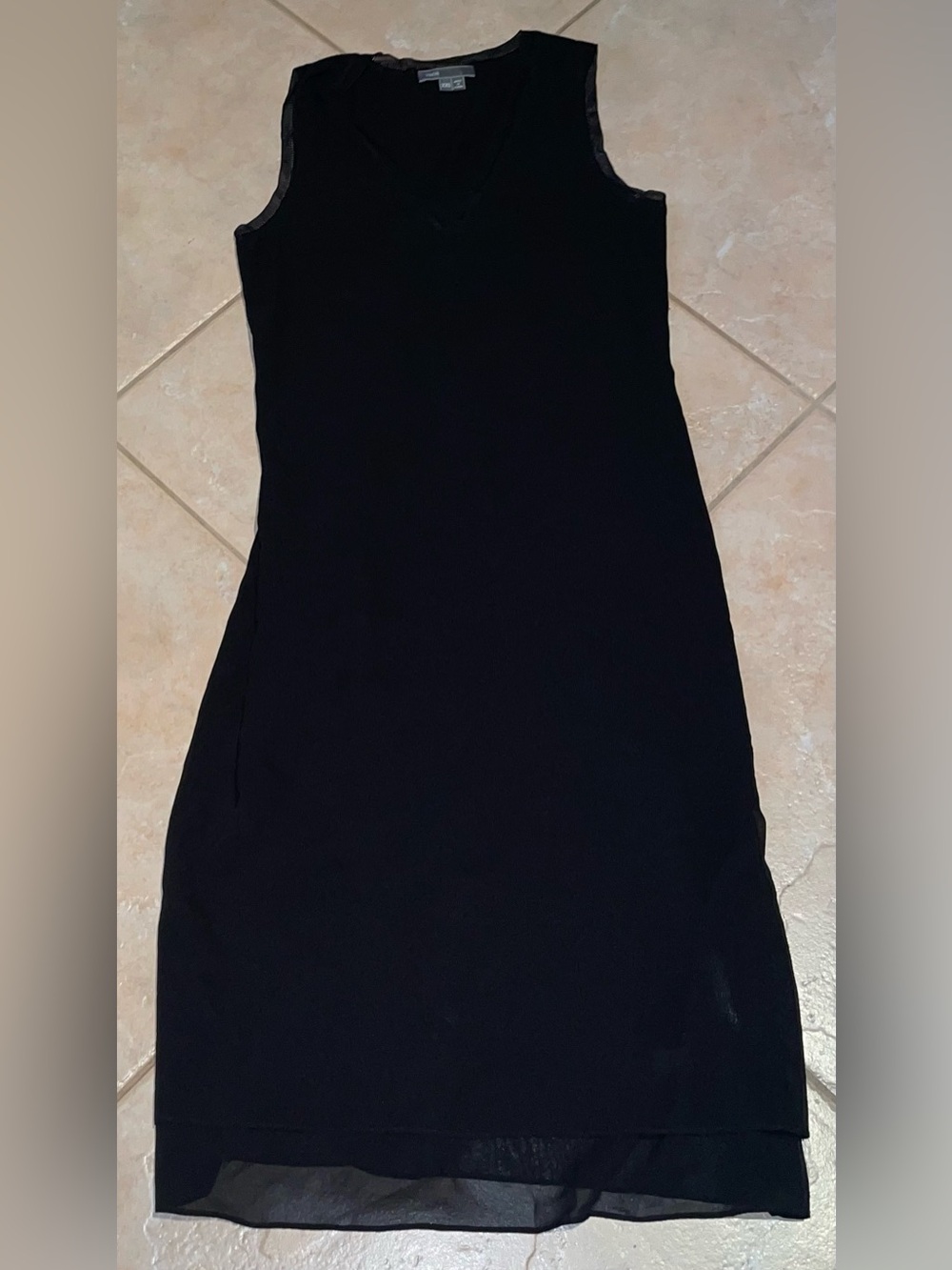 Vince Revolve Women’s Silk V Neck Lined Midi Shift Dress Black XXS